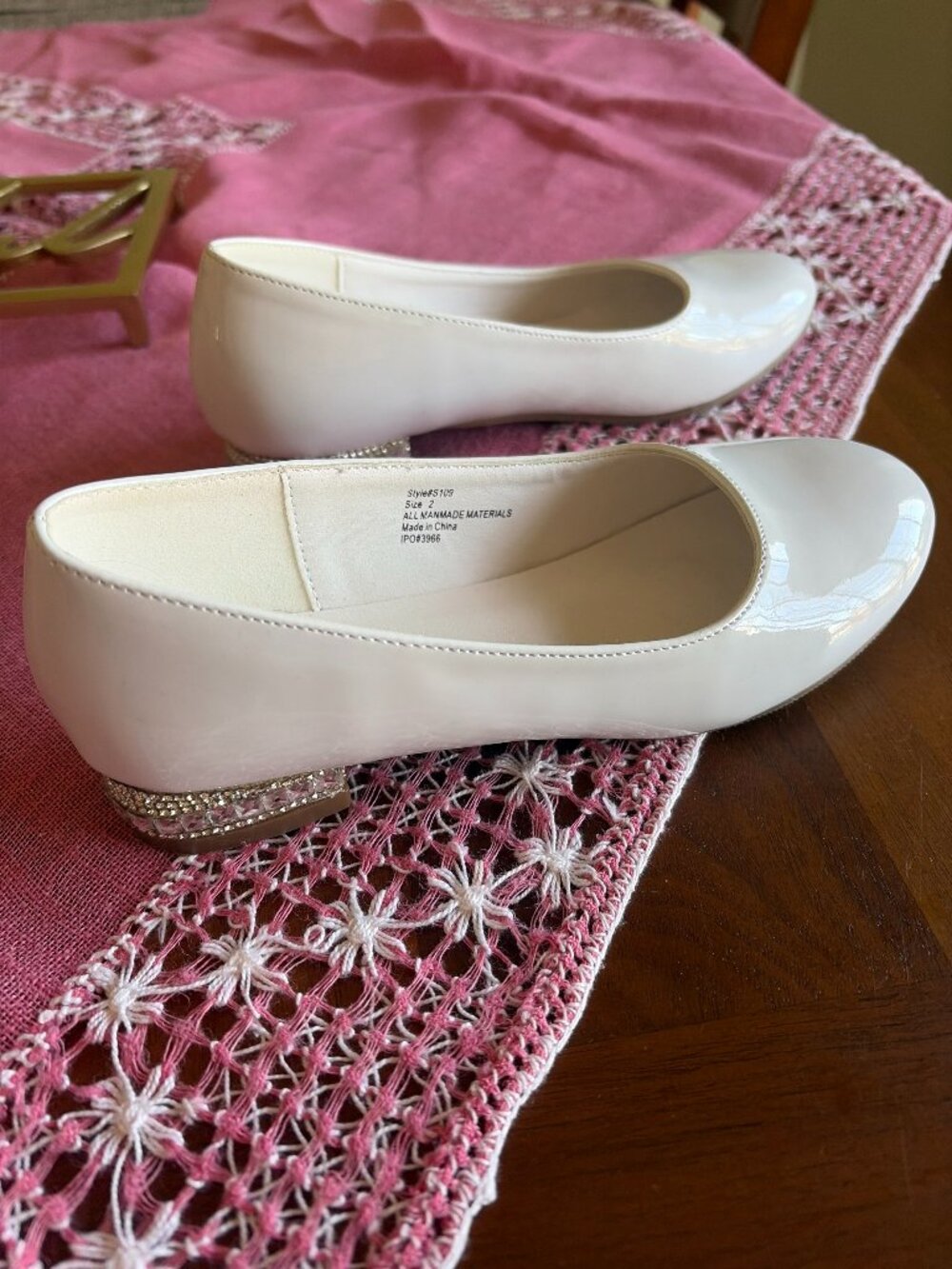 Tip Top Kids White Rhinestone Heel Dress Shoes | Communion | Flower Girl | Size2